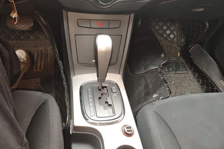 Used Roewe 350 2013 350S 1.5L Automatic Xunda Edition Gear Lever