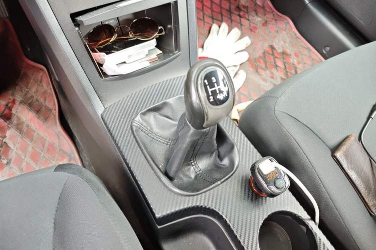 Used Roewe 350 2013 350S 1.5L Manual Xunchi Edition Gear Lever