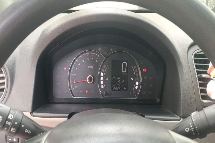 Used Roewe 350 2013 350S 1.5L Automatic Xunda Edition Instrument Cluster