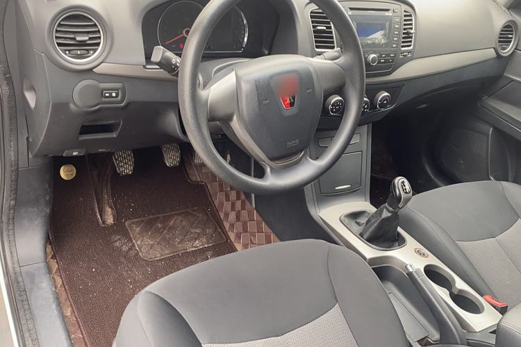 Used Roewe 350 2013 350S 1.5L Manual Xunchi Edition Interior 3