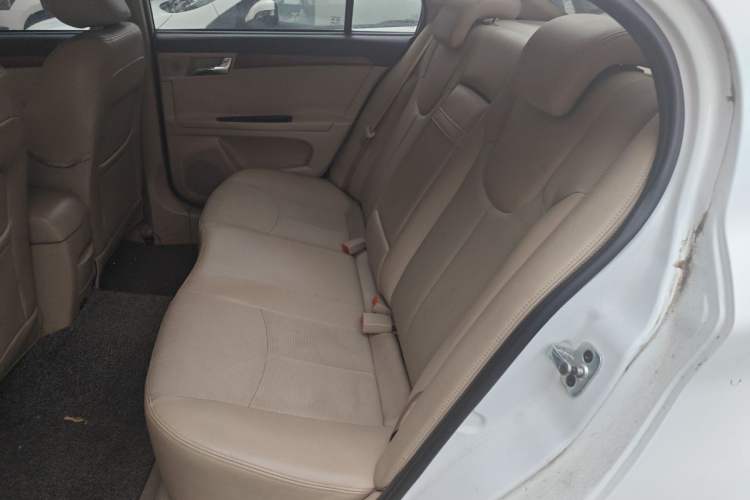 Used Roewe 350 2013 350C 1.5L Automatic Xunyue Edition Left Rear Seat