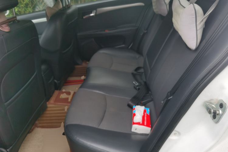 Used Roewe 350 2013 350C 1.5L Automatic Xunyue Edition Left Rear Seat