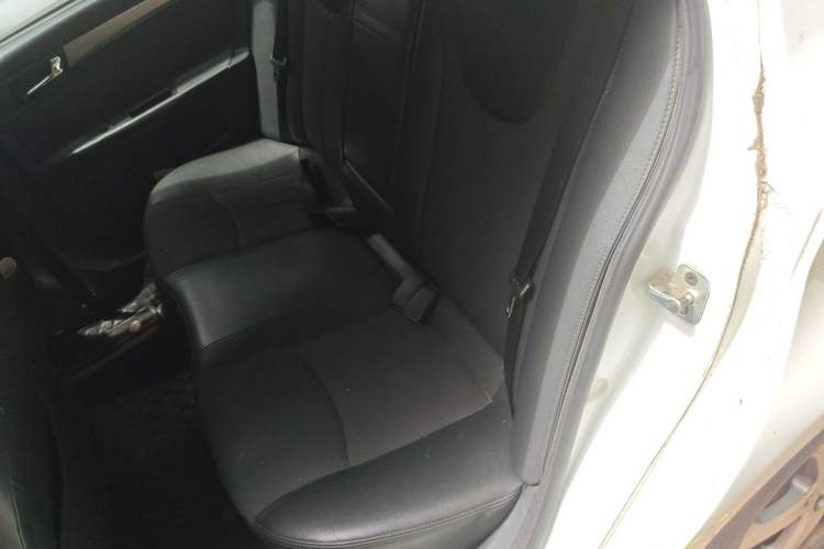 Used Roewe 350 2013 350C 1.5L Automatic Xunyue Edition Left Rear Seat