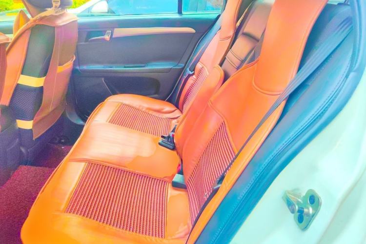 Used Roewe 350 2013 350C 1.5L Automatic Xunyue Edition Left Rear Seat