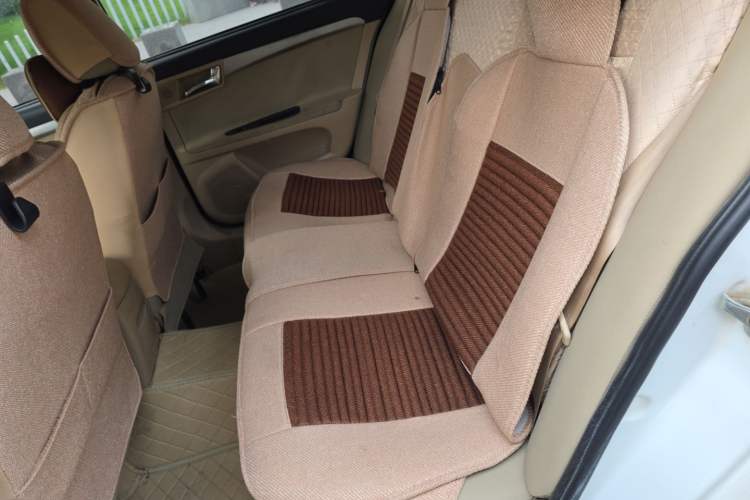Used Roewe 350 2013 350S 1.5L Manual Xunchi Edition Left Rear Seat