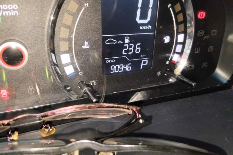 Used Roewe 350 2013 350S 1.5L Automatic Xunda Edition Odometer Close Up