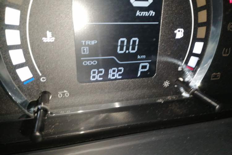 Used Roewe 350 2013 350S 1.5L Automatic Xunda Edition Odometer Close Up