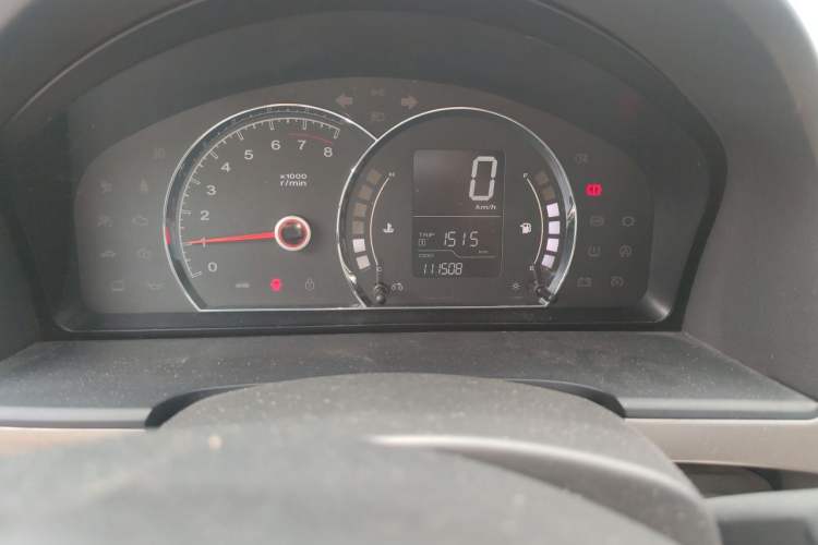 Used Roewe 350 2013 350S 1.5L Manual Xunchi Edition Odometer Close Up