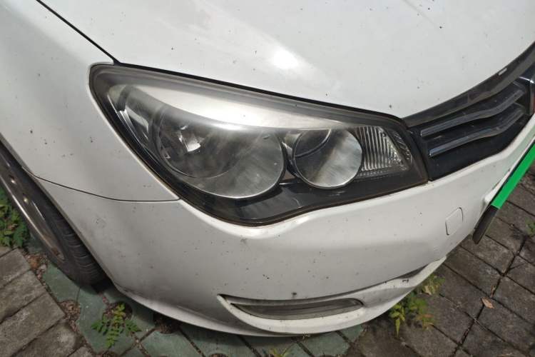 Used Roewe 350 2013 350C 1.5L Automatic Xunyue Edition Right Front Headlight
