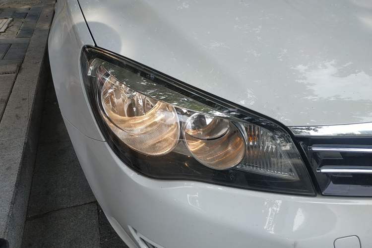 Used Roewe 350 2013 350S 1.5L Manual Xunchi Edition Right Front Headlight