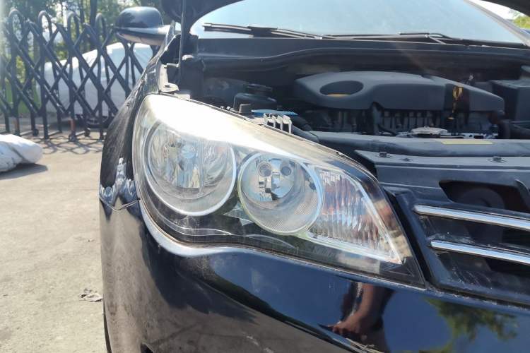 Used Roewe 350 2013 350S 1.5L Manual Xunchi Edition Right Front Headlight