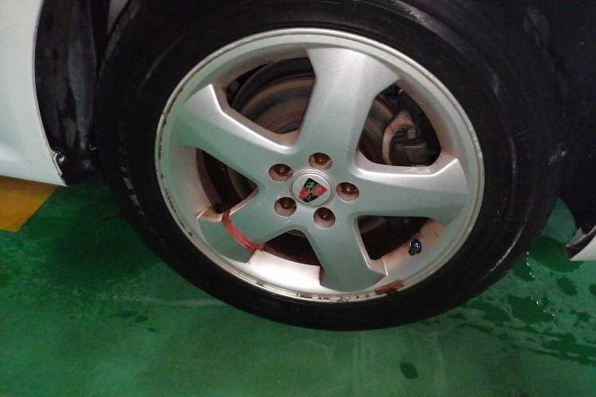 Used Roewe 350 2013 350S 1.5L Automatic Xunda Edition Right Front Wheel Hub
