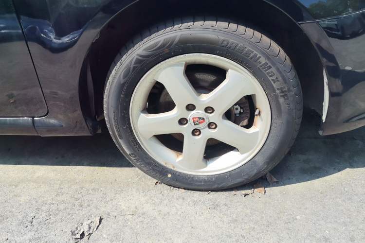 Used Roewe 350 2013 350S 1.5L Manual Xunchi Edition Right Front Wheel Hub