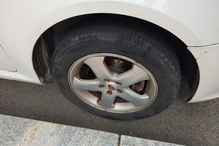 Used Roewe 350 2013 350S 1.5L Manual Xunchi Edition Right Front Wheel Hub