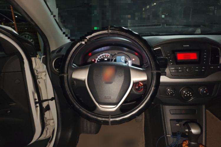 Used Roewe 350 2013 350S 1.5L Automatic Xunda Edition Steering Wheel