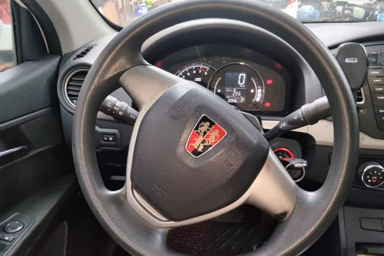 Used Roewe 350 2013 350S 1.5L Automatic Xunda Edition Steering Wheel