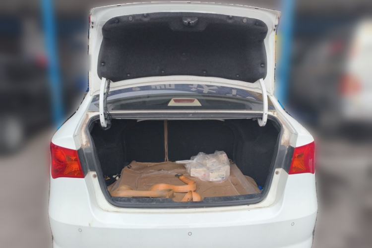 Used Roewe 350 2013 350C 1.5L Manual Swift Edition Trunk