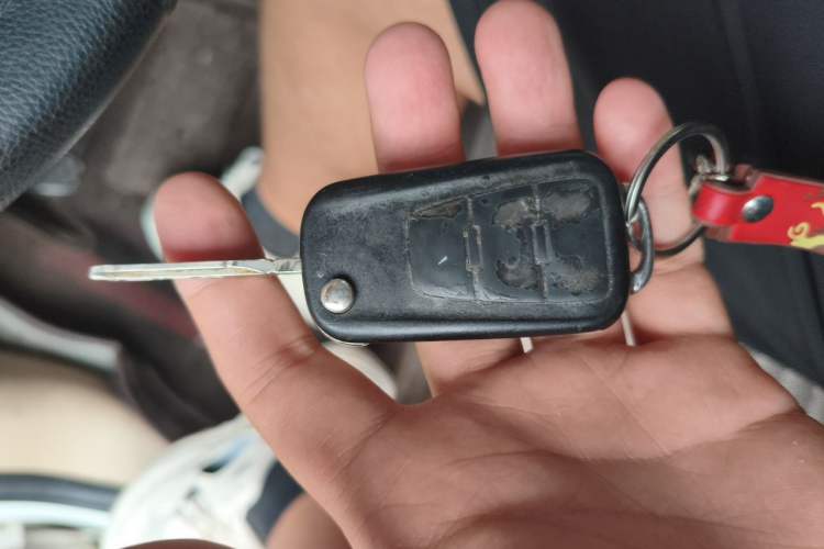 Used Roewe 350 2013 350C 1.5L Manual Swift Edition Vehicle Key