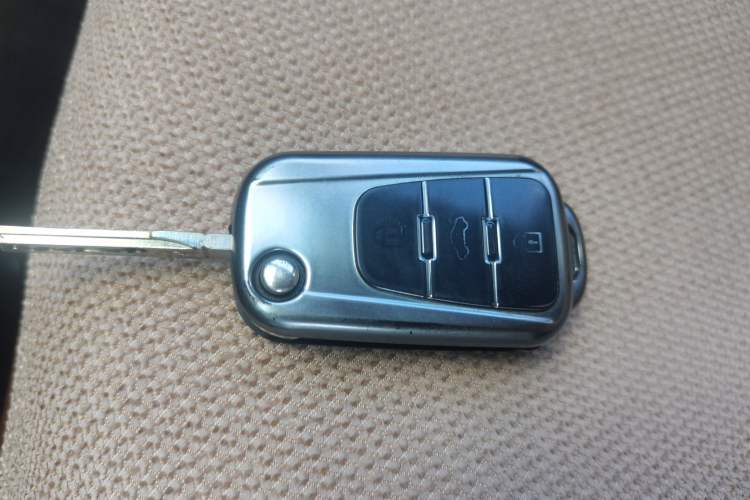 Used Roewe 350 2013 350S 1.5L Manual Xunchi Edition Vehicle Key
