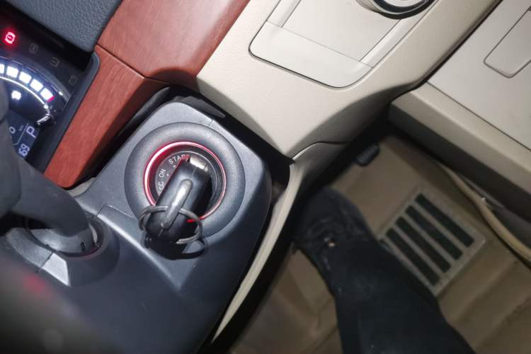Used Roewe 350 2013 350C 1.5L Automatic Xunyue Edition Vehicle Key