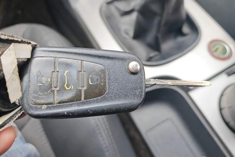 Used Roewe 350 2013 350C 1.5L Manual Swift Edition Vehicle Key