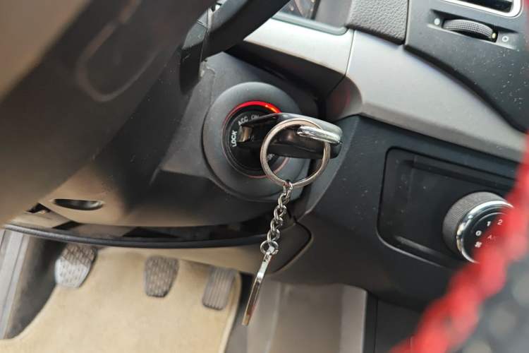 Used Roewe 350 2013 350S 1.5L Manual Xunchi Edition Vehicle Key