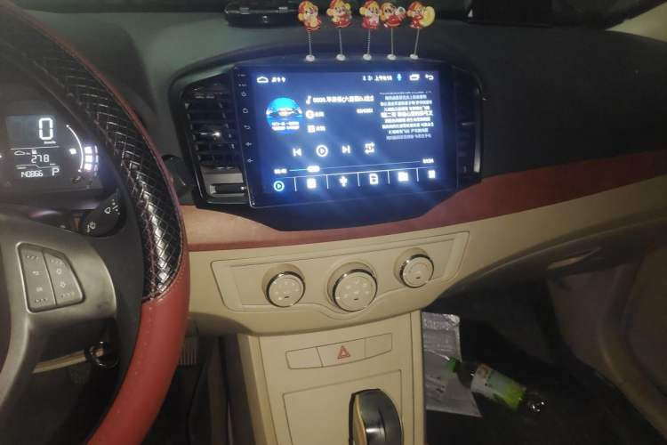 Used Roewe 350 2013 350C 1.5L Automatic Xunyue Edition Audio And AC Panel