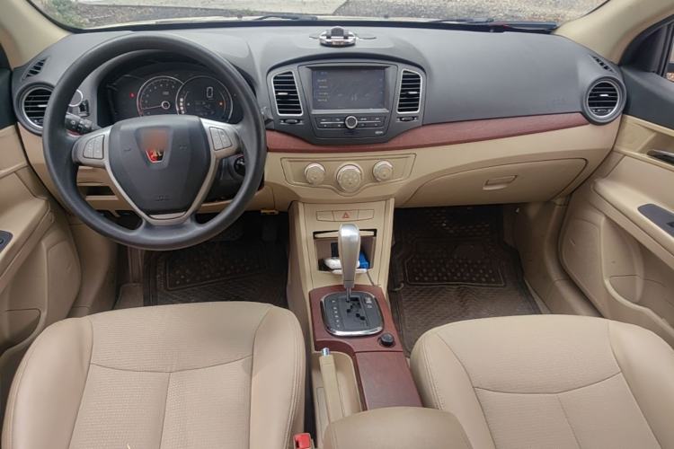 Used Roewe 350 2013 350C 1.5L Automatic Xunyue Edition Center Console