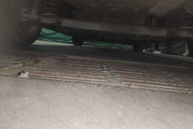 Used Roewe 350 2013 350C 1.5L Automatic Xunyue Edition Chassis Rear