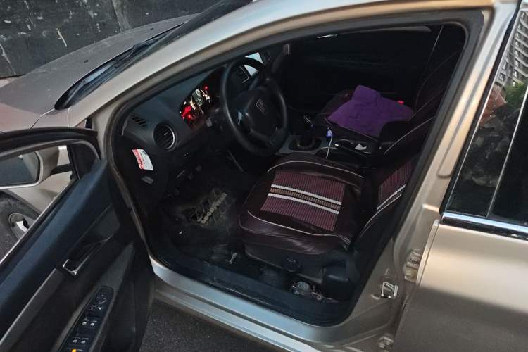 Used Roewe 350 2013 350S 1.5L Manual Xunchi Edition Driver Seat
