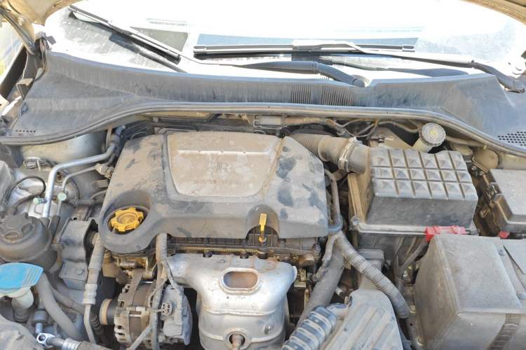 Used Roewe 350 2013 350C 1.5L Automatic Xunyue Edition Engine Bay