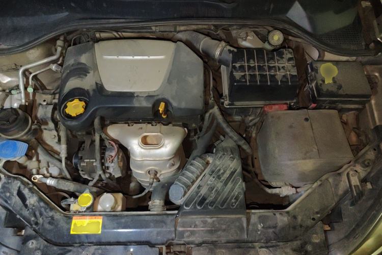 Used Roewe 350 2013 350S 1.5L Manual Xunchi Edition Engine Bay
