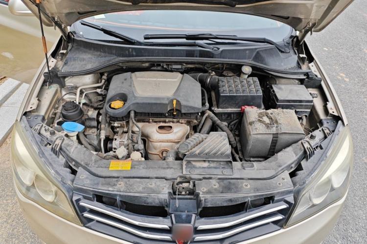 Used Roewe 350 2013 350S 1.5L Manual Xunchi Edition Engine Bay