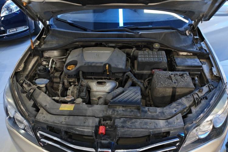 Used Roewe 350 2013 350S 1.5L Manual Xunchi Edition Engine Bay