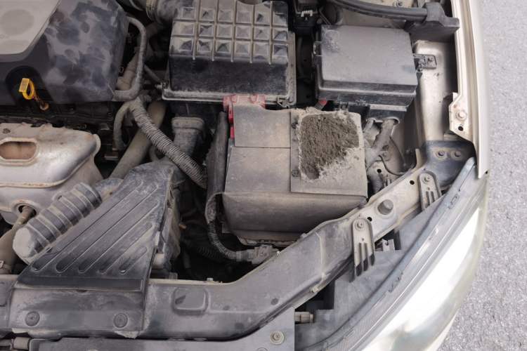 Used Roewe 350 2013 350S 1.5L Automatic Xunda Edition Engine Bay Left