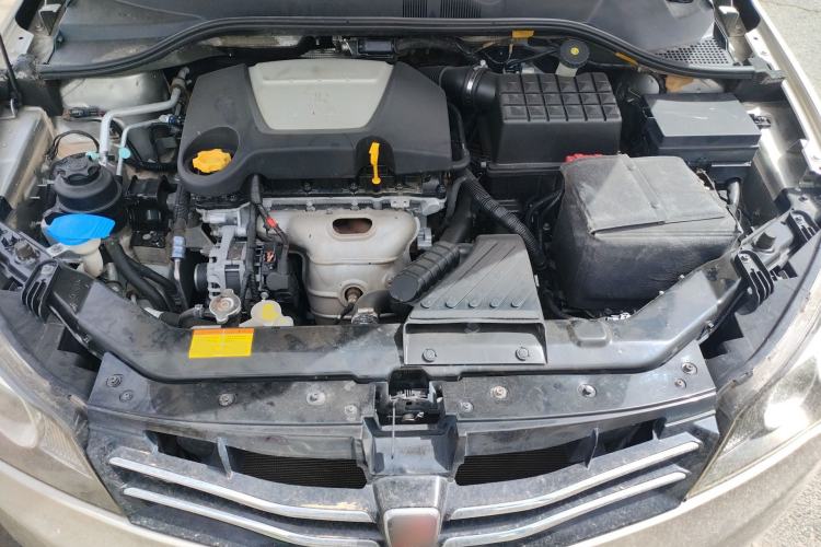 Used Roewe 350 2013 350S 1.5L Manual Xunchi Edition Engine Bay