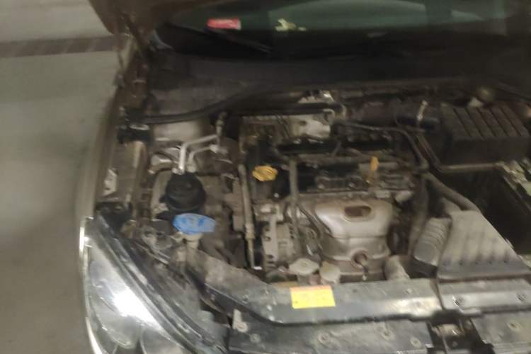 Used Roewe 350 2013 350C 1.5L Automatic Xunyue Edition Engine Bay Right
