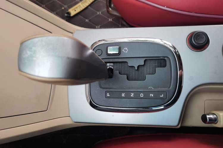 Used Roewe 350 2013 350S 1.5L Automatic Xunda Edition Gear Lever
