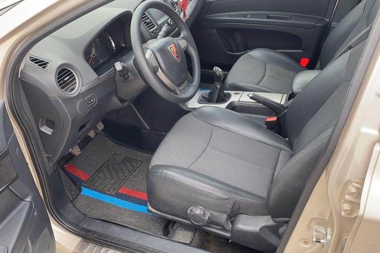 Used Roewe 350 2013 350C 1.5L Manual Swift Edition Interior 1