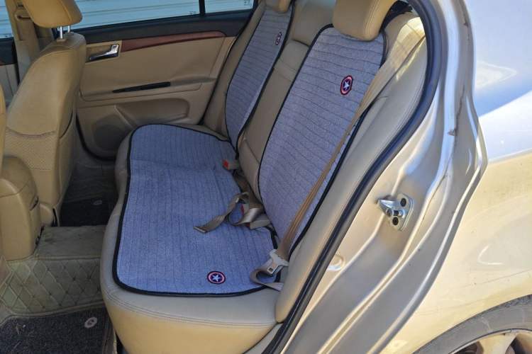 Used Roewe 350 2013 350C 1.5L Automatic Xunyue Edition Left Rear Seat