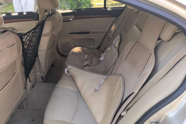 Used Roewe 350 2013 350C 1.5L Automatic Xunyue Edition Left Rear Seat