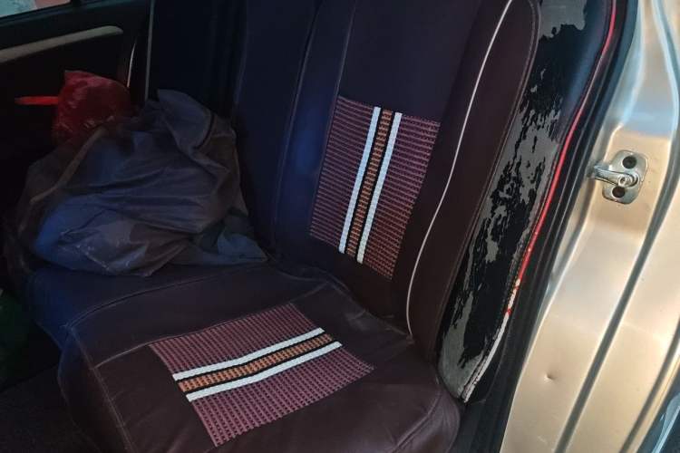 Used Roewe 350 2013 350S 1.5L Manual Xunchi Edition Left Rear Seat