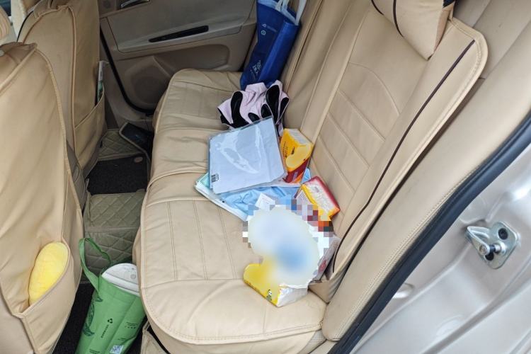 Used Roewe 350 2013 350S 1.5L Manual Xunchi Edition Left Rear Seat