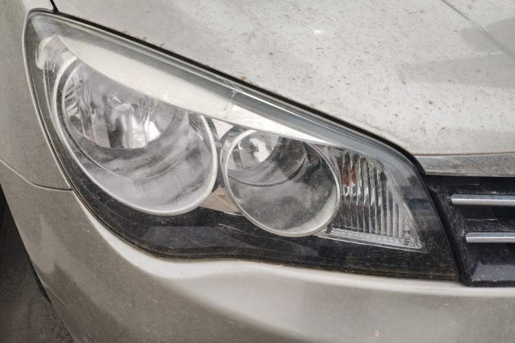 Used Roewe 350 2013 350S 1.5L Manual Xunchi Edition Right Front Headlight