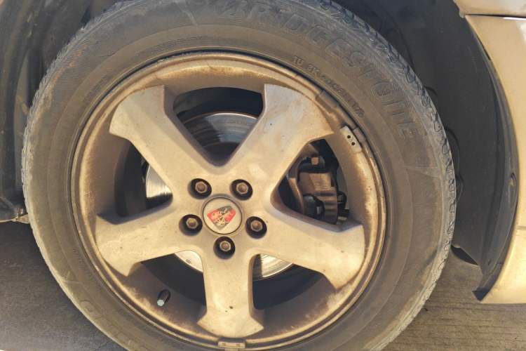 Used Roewe 350 2013 350C 1.5L Automatic Xunyue Edition Right Front Wheel Hub