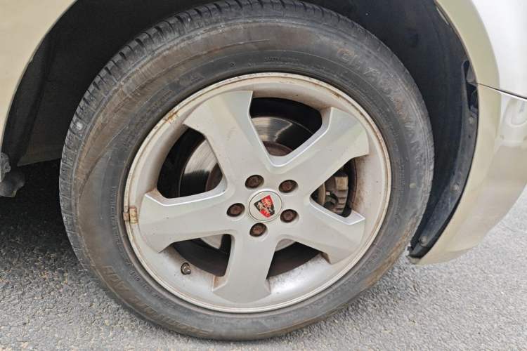Used Roewe 350 2013 350S 1.5L Manual Xunchi Edition Right Front Wheel Hub