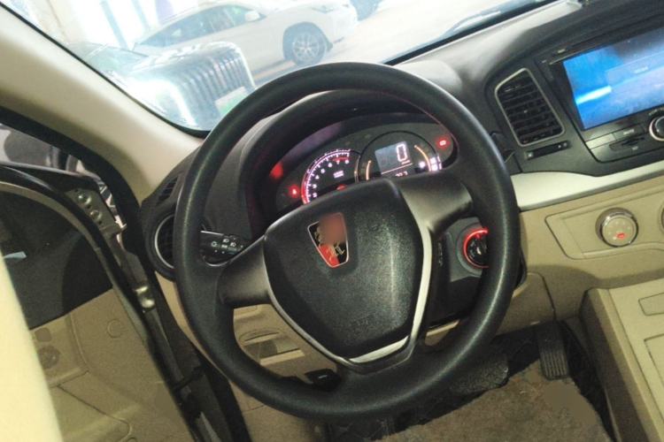 Used Roewe 350 2013 350S 1.5L Automatic Xunda Edition Steering Wheel