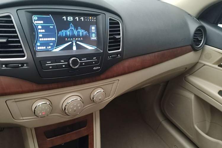 Used Roewe 350 2014 1.5L Manual Swift Edition Audio And AC Panel