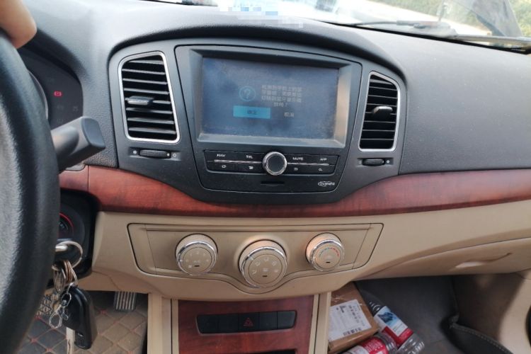 Used Roewe 350 2014 1.5L Automatic Xunyue Version Audio And AC Panel