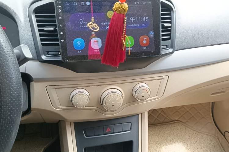 Used Roewe 350 2014 1.5L Automatic Xunda Edition Audio And AC Panel